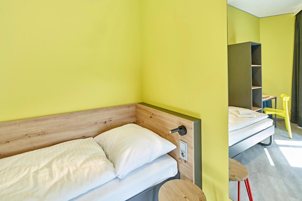 Meininger Hotel Koeln West ภายนอก รูปภาพ