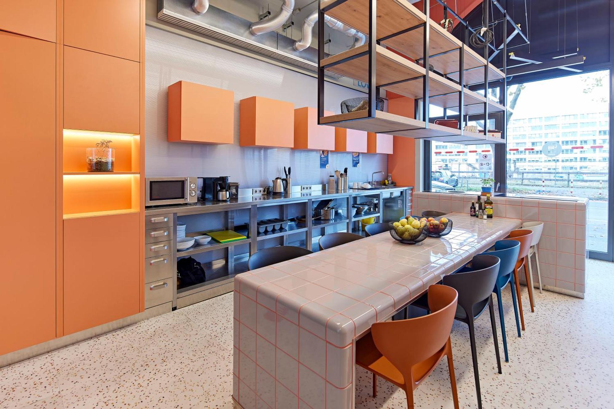 Meininger Hotel Koeln West ภายนอก รูปภาพ